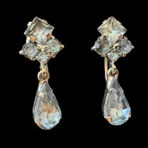ANTIQUE | Austrian Crystal Screw-Back Drop Earrings - Mid 20th Century